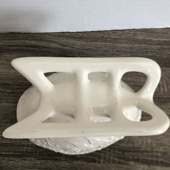 Vtg Ceramic Sleigh Planter - Picture 7 of 16